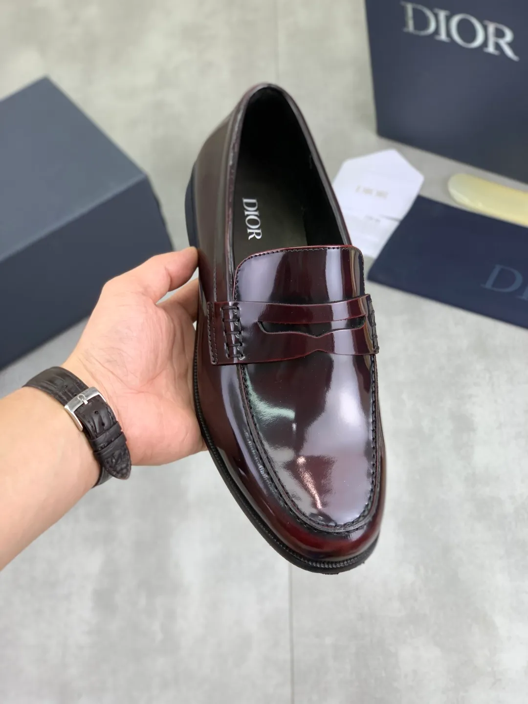 Men's men's shoes 💰P560 new style 💰high version 💎💎💎Dior original version! Top Italian purchasing agent! Men's business casual leather shoes, original imported open-edge beaded calfskin upper, ultimate texture, gentlemanly style, imported water-dyed cowhide inside, top-quality original Italian rubber outsole, first-class workmanship, top quality! Size: 39-44 (45 customized) 3️⃣ colors available